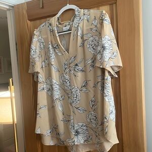 Liz Claiborne Floral Top NWOT